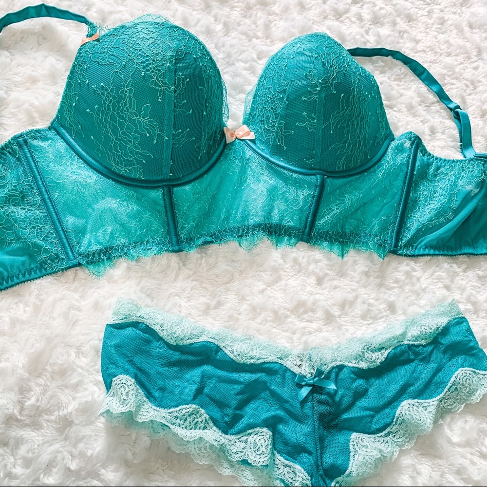 VS 36D Very Sexy Longline Demi bra